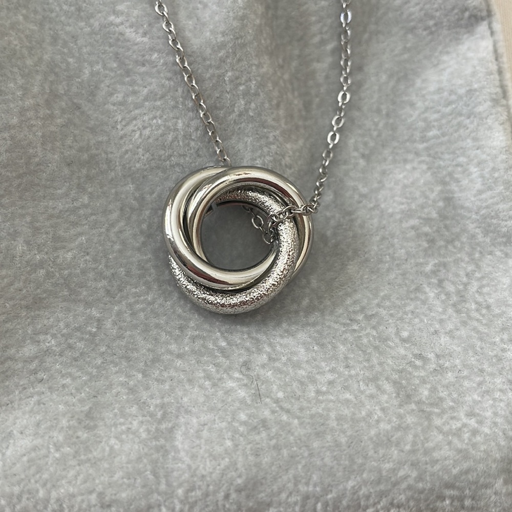 3 Necklaces - Picture 3 of 6